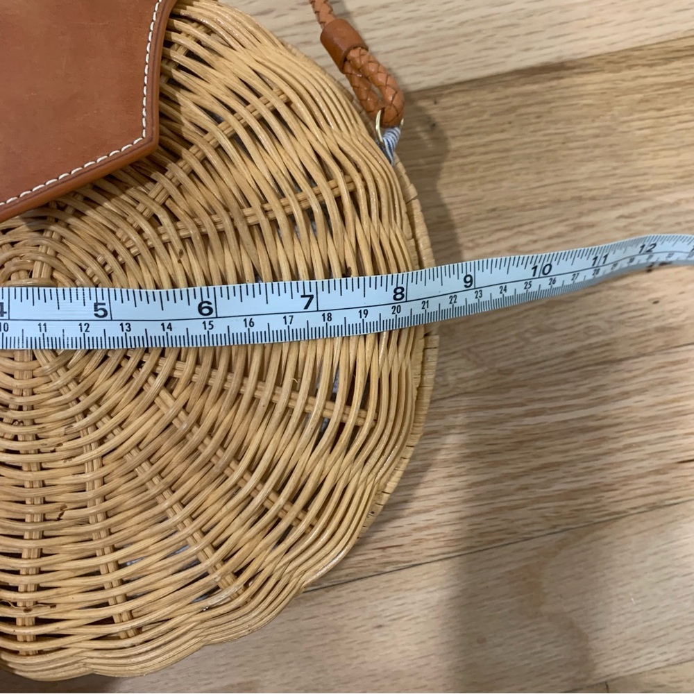 J.McLaughlin Romina Wicker Crossbody Bag Purse Woven Vacation Resort Coastal - Picture 9 of 10